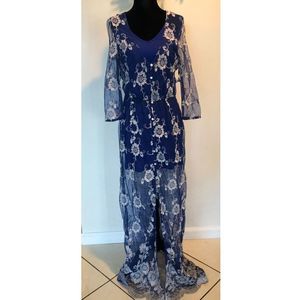 Lovers + Friends-NWOT Blue Floral Lace Maxi Dress